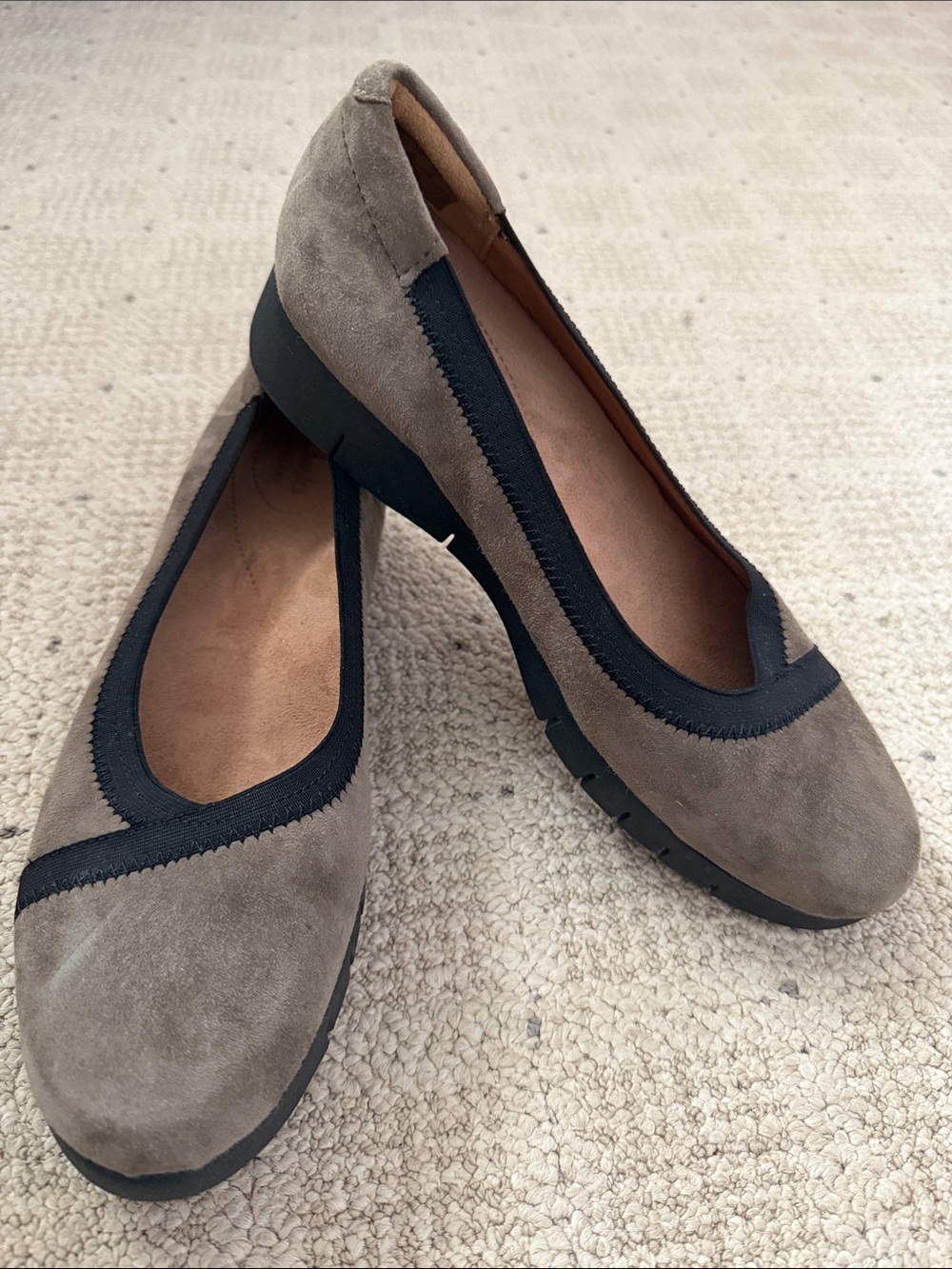 Clarks Brand New Taupe Suede Wedge Flat, Sz. 8